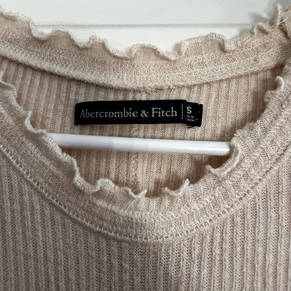 Abercrombie Long sleeve top